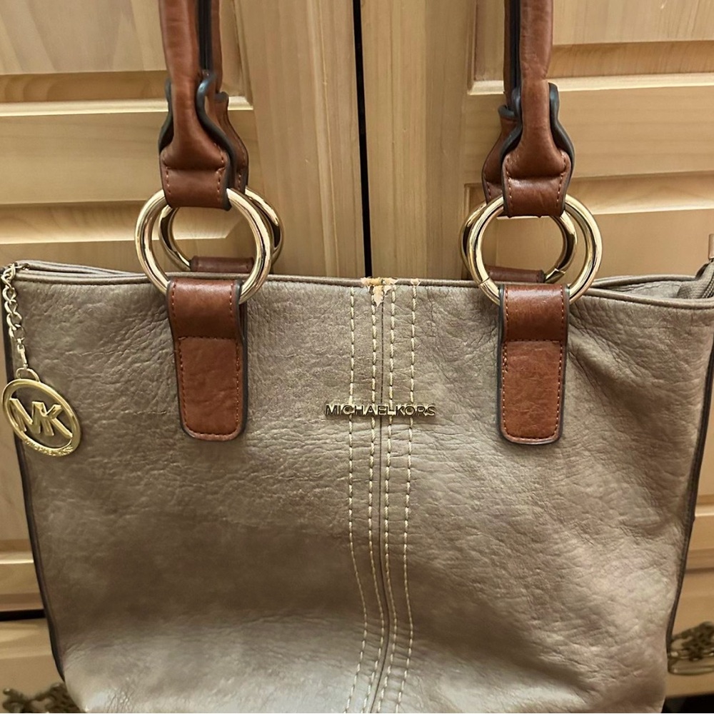 Michael Kors purse
